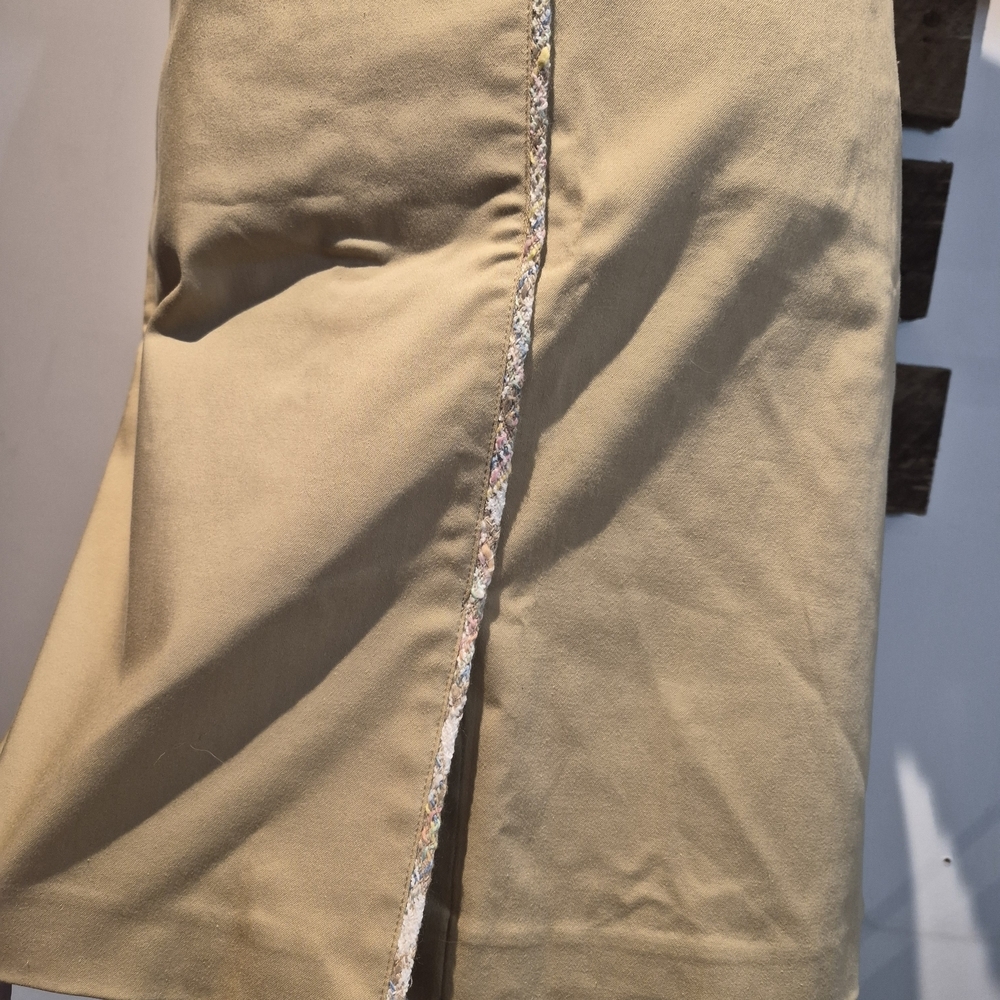 Vintage Elegant Tan Women's Skirt With Details - Picture 5 of 8